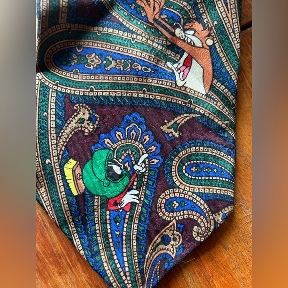 Men's looney tunes | Paisley Blue & Green|
Vintage 90s Tie - Picture 3 of 4